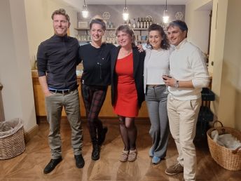 Benátky pod sněhem: Lucie Štěpánková, Lenka Zahradnická, Míra Nosek, Filip Cíl