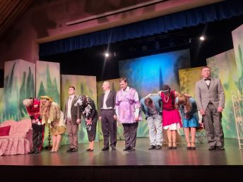 Charleyova teta, Divadlo Na Jezerce, Petr Vacek, Jan Hrušínský,  Martin Sitta, Miluše Šplechtová, Kr