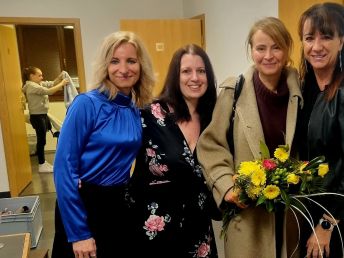 Co to píšeš, miláčku?: Miroslav Etzler, Lenka Vlasáková, Ladislav Hampl, Veronika Svojtková